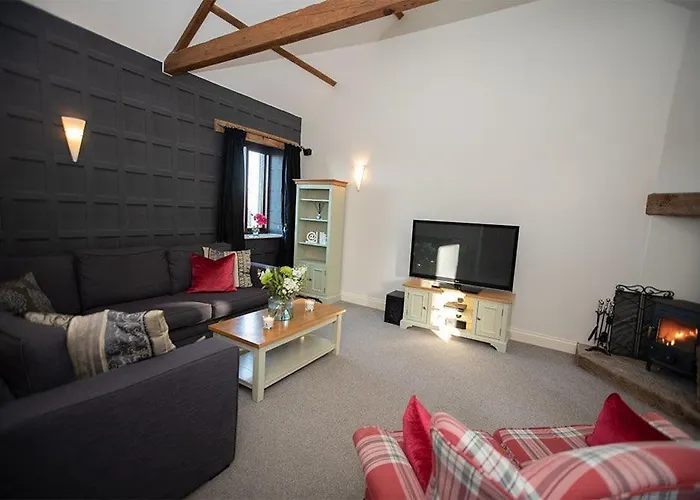 Tower Barn Cottage, Castle Carrock, A Luxurious Characterful With Hot Tub And Views בית נופש Castle Carrock