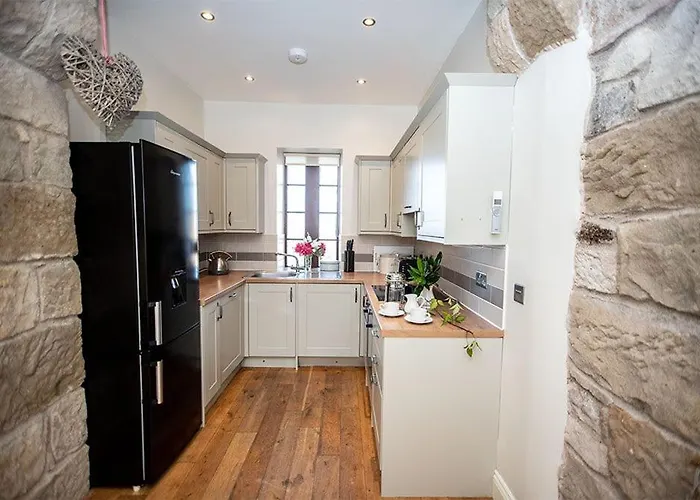 Tower Barn Cottage, Castle Carrock, A Luxurious Characterful With Hot Tub And Views בית נופש *