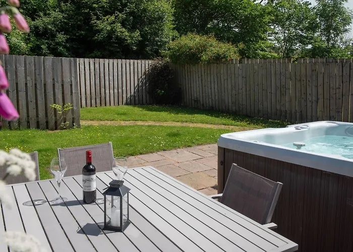 בית נופש Tower Barn Cottage, Castle Carrock, A Luxurious Characterful With Hot Tub And Views Castle Carrock