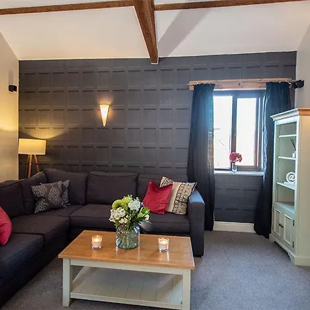 Tower Barn Cottage, Castle Carrock, A Luxurious Characterful With Hot Tub And Views