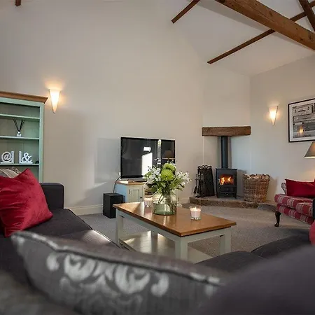 度假居 Tower Barn Cottage, Castle Carrock, A Luxurious Characterful With Hot Tub And Views Castle Carrock