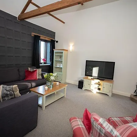 Tower Barn Cottage, Castle Carrock, A Luxurious Characterful With Hot Tub And Views Дом отдыха Castle Carrock